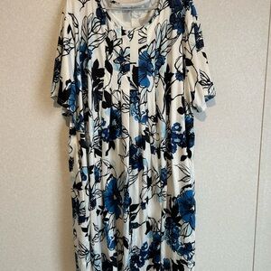Women’s Plus Size Summer/Spring Dress Blue White Black Floral, Size 4XL